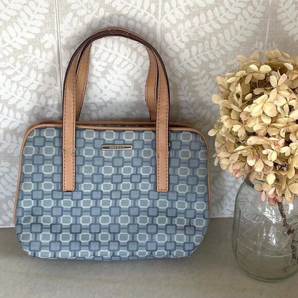 Nine West Geometric Print Blue/Ivory Fabric Mini Bag/Wallet/Purse, Retro, Y2K - Picture 1 of 9